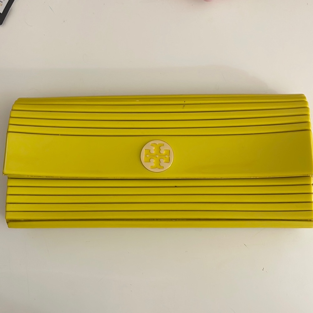 Tory Burch hand clutch